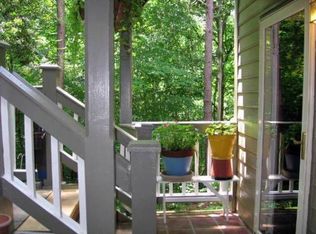 103 Mill Pond Ct SE, Smyrna, GA