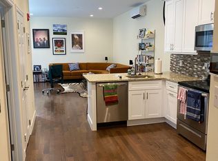 340 S 21st St #1R, Philadelphia, PA 19103