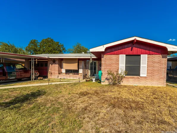2618 Saddlehorn St, San Antonio, TX 78227