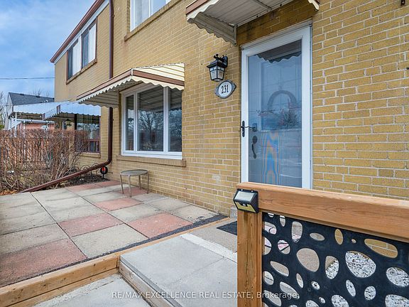 4th image of 231 Rosedale Dr