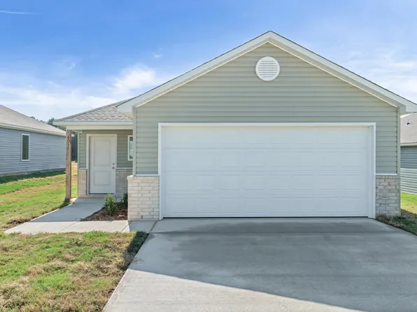 8017 Chesapeake Trl, Bauxite, AR 72011