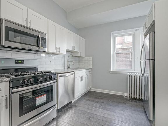 4th image of 4809 Baltimore Ave