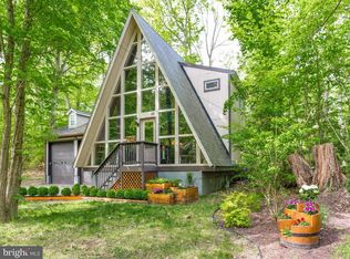 411 Hawthorne Ct, Lusby, MD 20657
