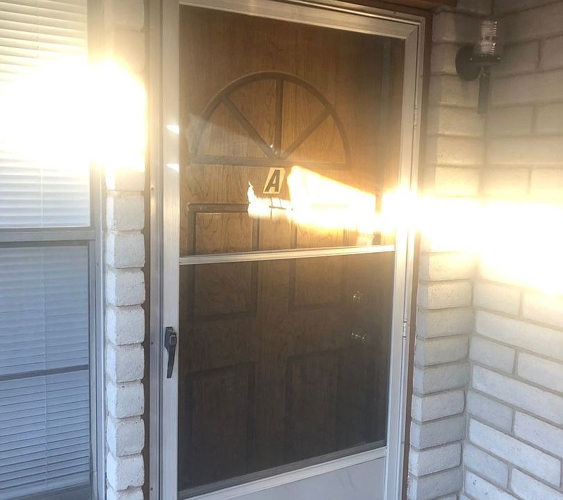 1st image of 2900 Los Amigos Ct APT A