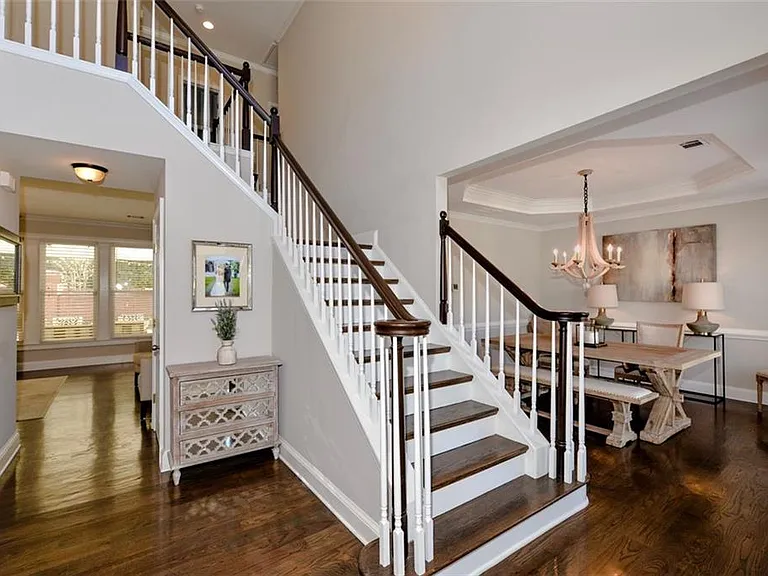 310 Windsor Gate Cv — Photo 10