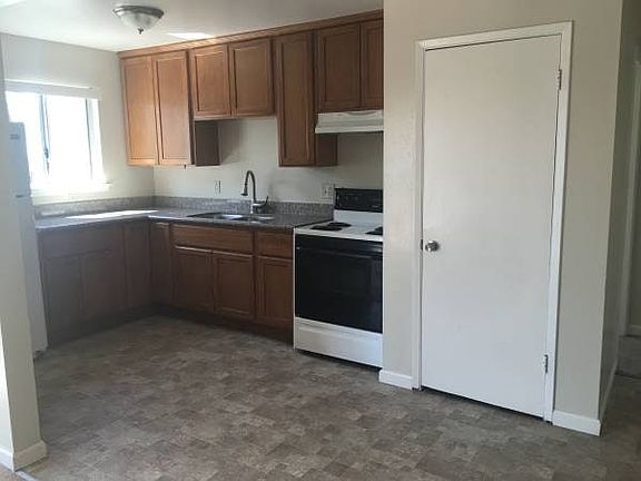 5th image of 467 N 8th St