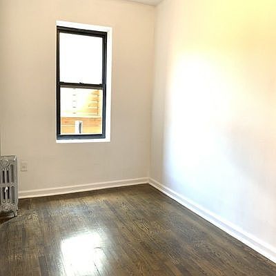 5th image of 262 Quincy St APT 6