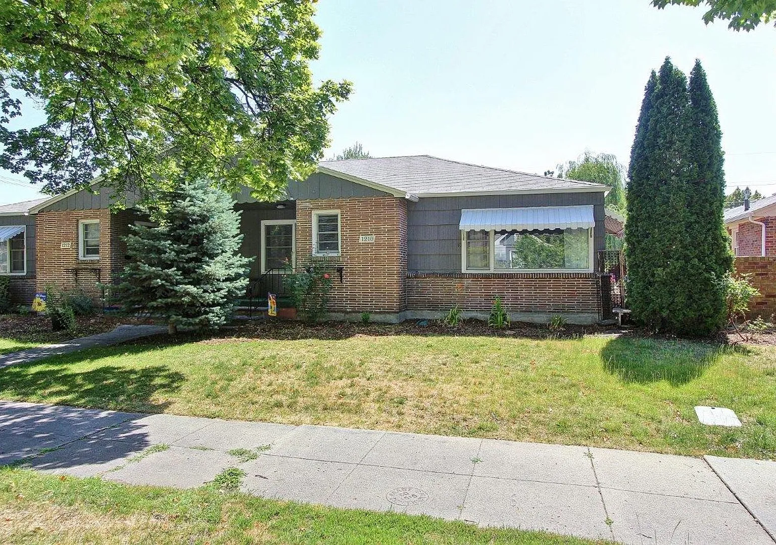 Single-Level Home Nestled in the North End — Photo 1