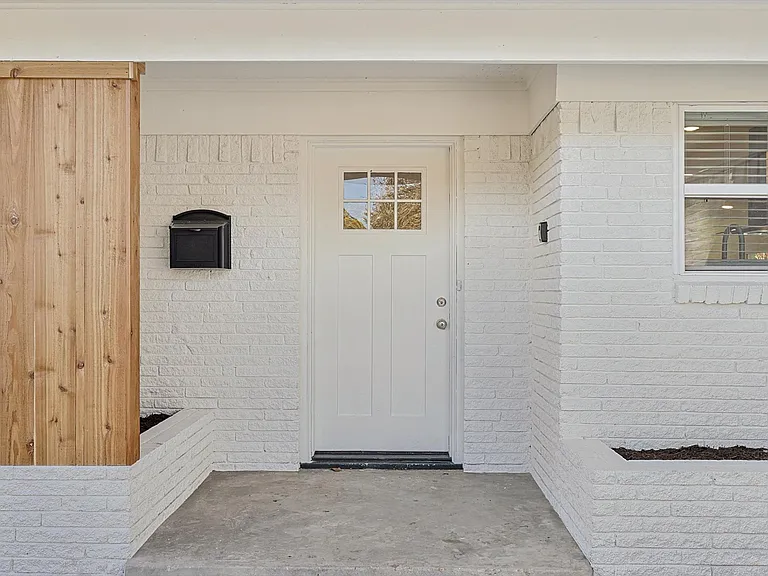 6912 Clemson Dr — Photo 4