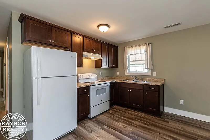 2 bed, 2.0 bath, 900 sqft, $1,250 — Photo 4