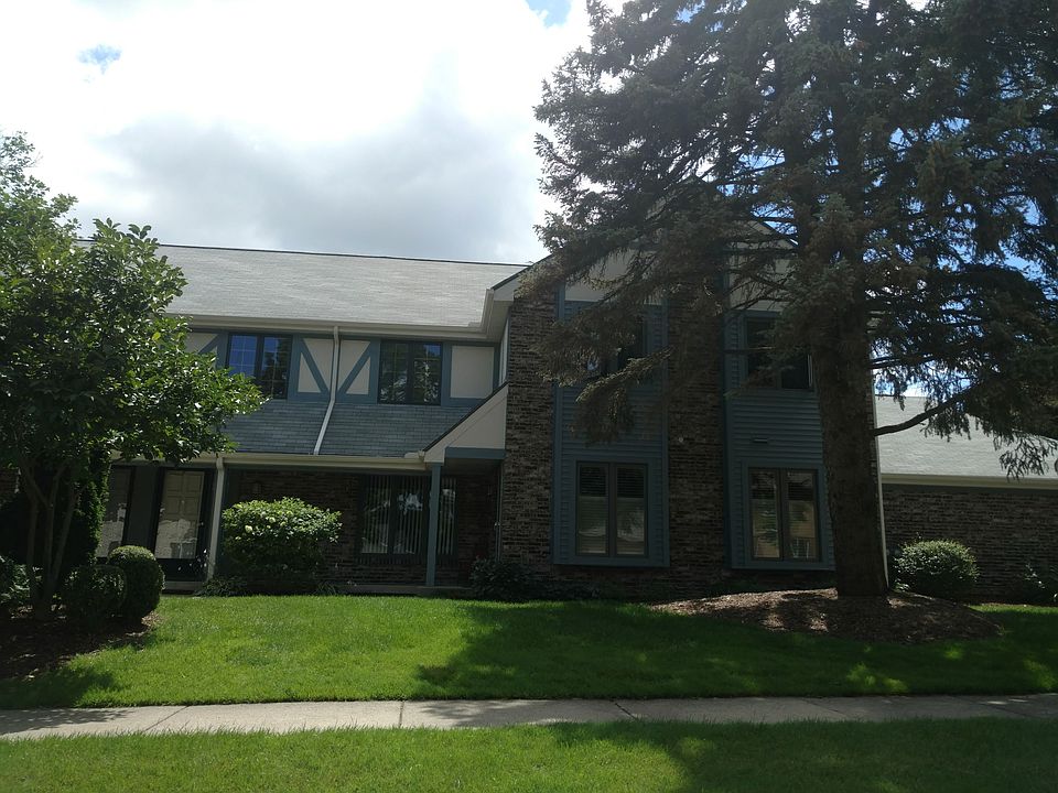 1st image of 1335 Lakeside Dr