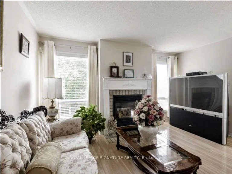 1565 Woodhenge Way — Photo 3