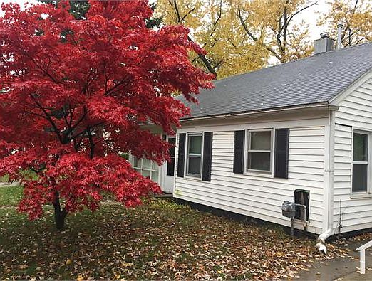 2nd image of 12821 Saratoga Ave