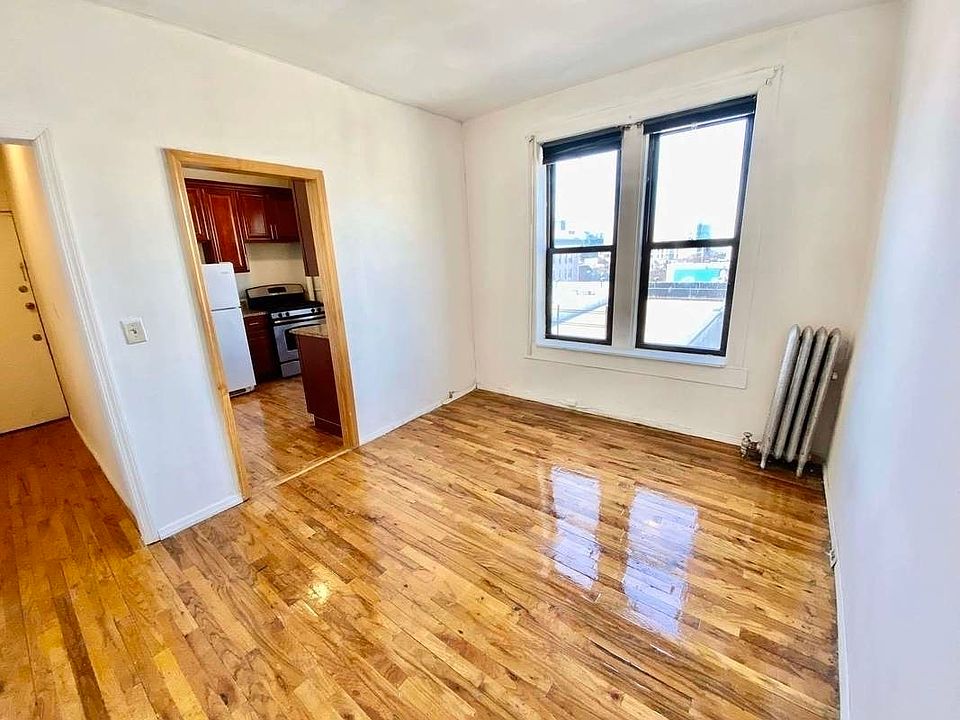 1st image of 265 14th St