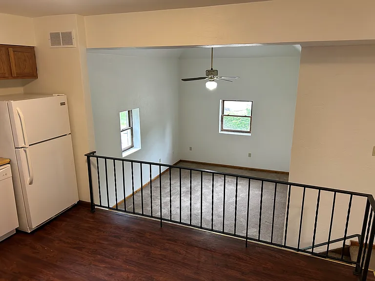788 Hazelwood Ave #B — Photo 3