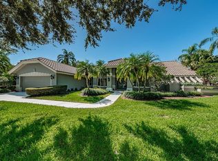 2410 Huntington Blvd, Safety Harbor, FL 34695