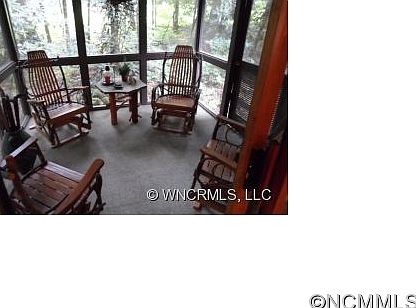 2nd image of 114 Surrey Ln