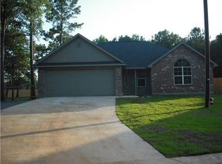 451 Cross Dr, Haughton, LA 71037