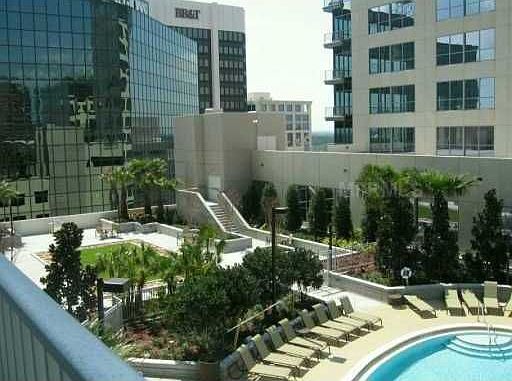 4th image of 155 Court Ave #2511