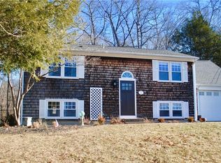 13 Sleepy Hollow Ct, Westerly, RI 02891