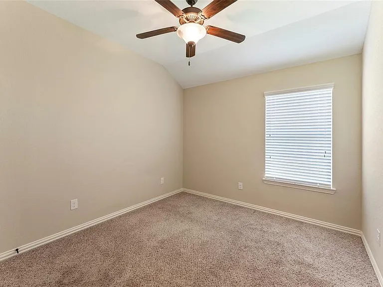 14618 Raleighs Meadow Ct — Photo 20