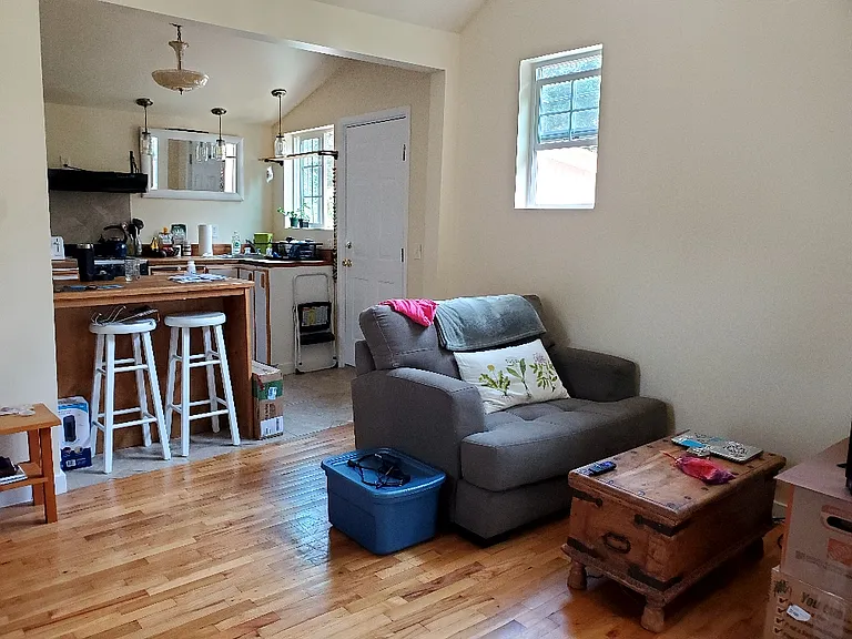 Lakeway Dr — Photo 11