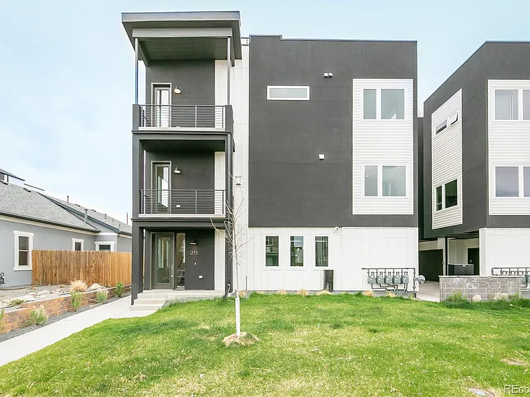 1275 Stuart St — Photo 2