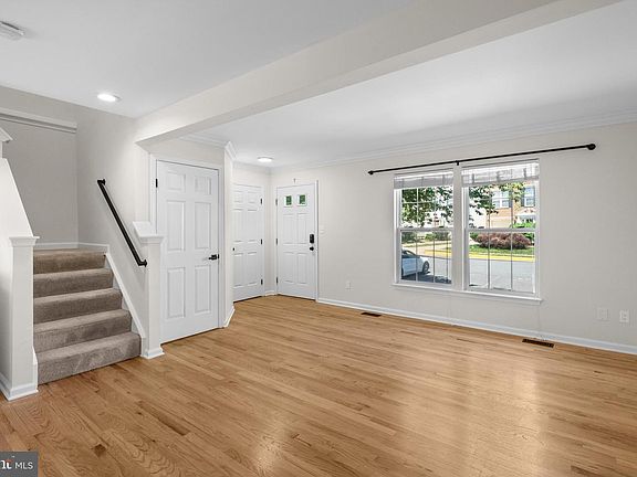4th image of 7034 Rogue Forest Ln