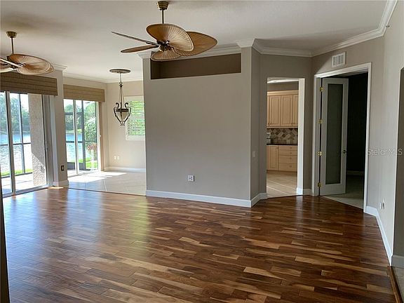5th image of 5210 Parisienne Pl #102BD3