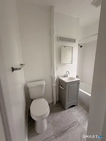 1 bed, 800 sqft, $1,300 — Photo 4