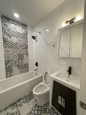 Rented by Greenrock Management | media 22