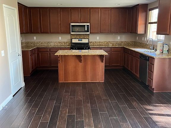 4th image of 27098 Red Rock Ct
