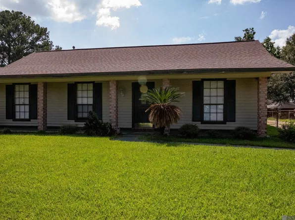 607 Maureen Dr, Baker, LA 70714