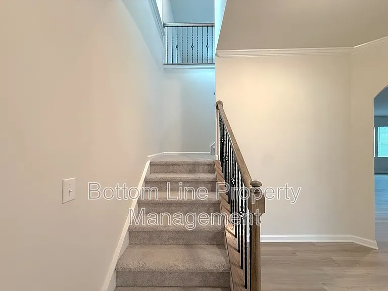 729 Willshire Falls Dr — Photo 11