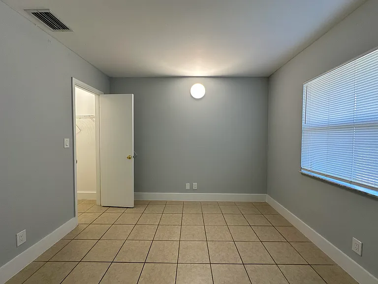 4773 Arjaro Dr — Photo 10