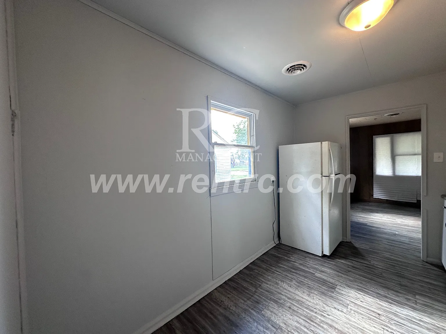 2 bed, 1140 sqft, $750 — Photo 3