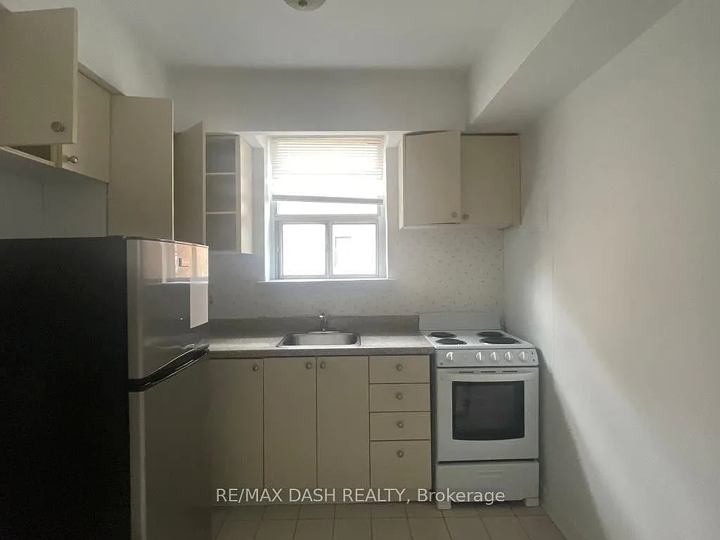 2 bed, $1,800 — Photo 4