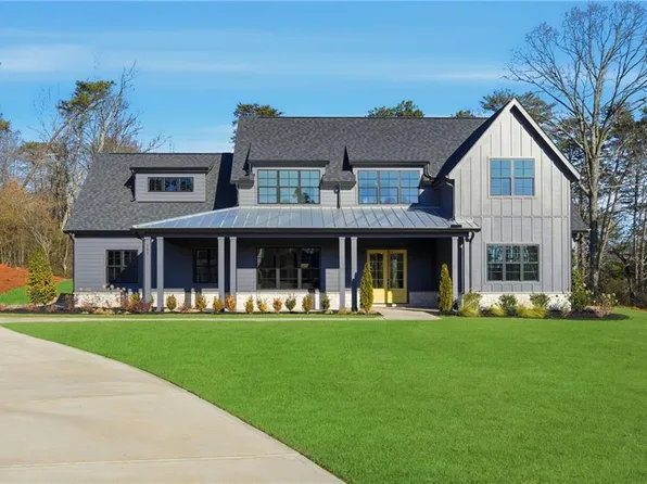 157 Palisade Dr, Rydal, GA 30171