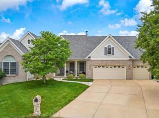 6 Kings Crossing Ct, Saint Louis, MO 63129