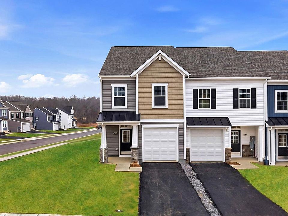 1st image of 628 Tracy Way