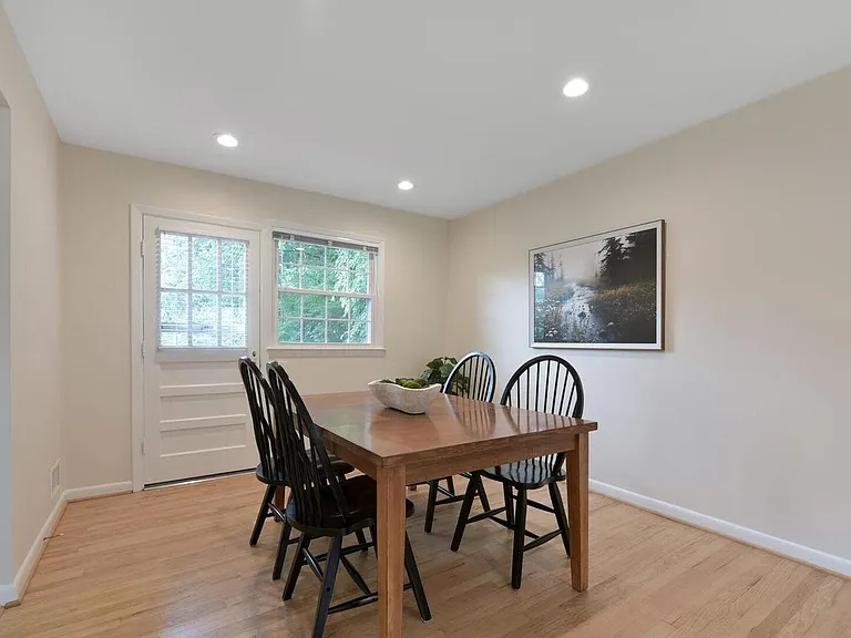 3512 Queen Anne Dr — Photo 23