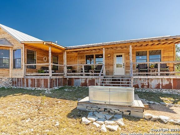 2nd image of 300 County Road 550