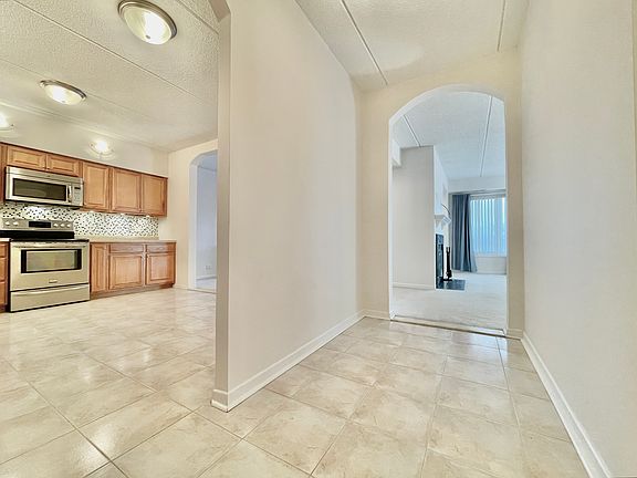 4th image of 12900 W Heiden Cir Unit 4401