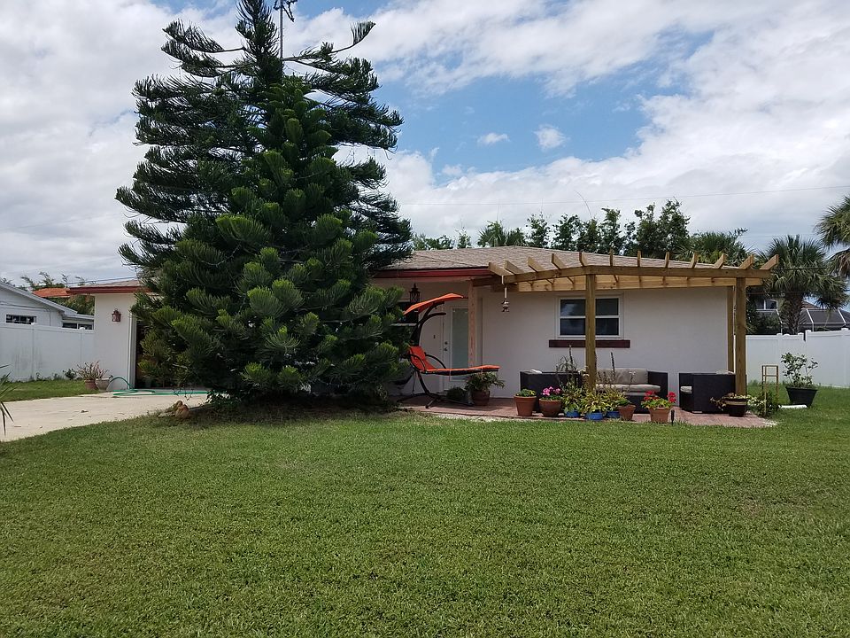 1st image of 31 Kathy Dr