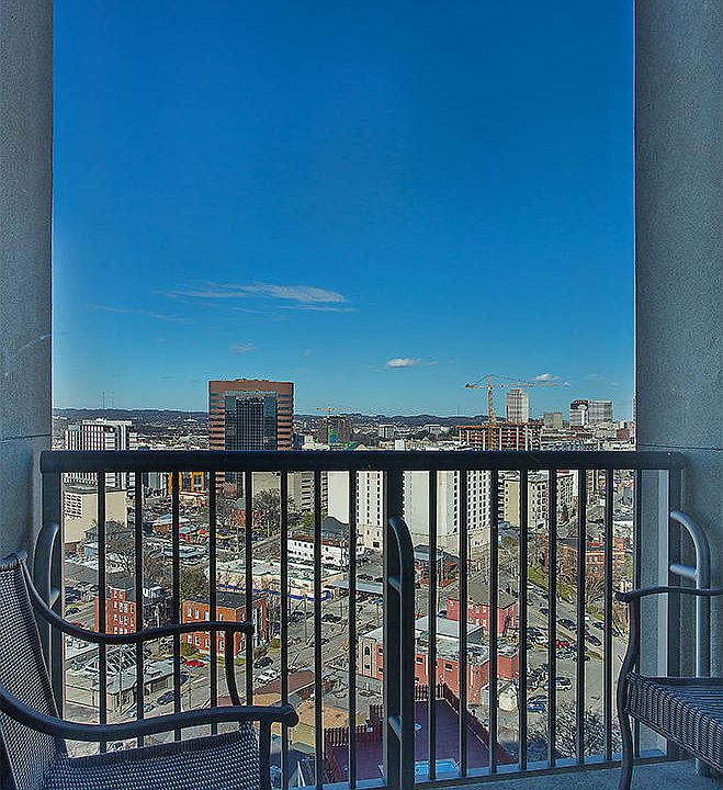 Balcony off master