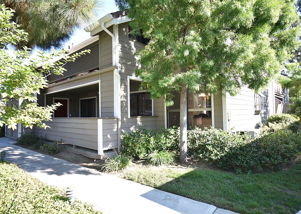1st image of 1063 Shadowridge Dr Unit 31