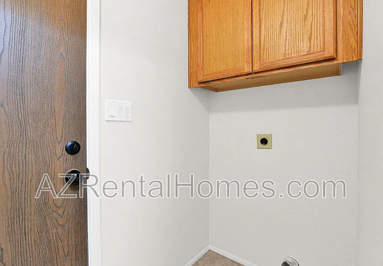 1839 E Inverness Ave — Photo 14