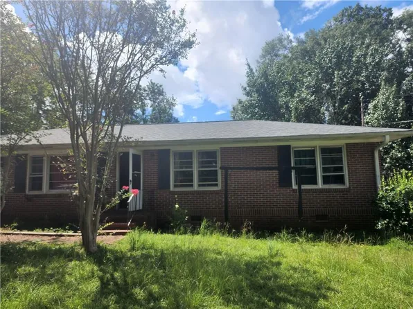 1522 Spring Valley Cir, Griffin, GA 30223