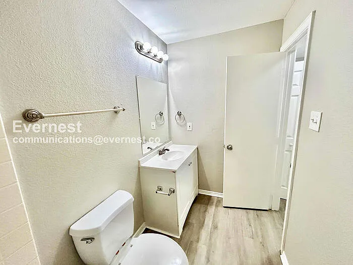 130 Creek Cove Dr — Photo 15