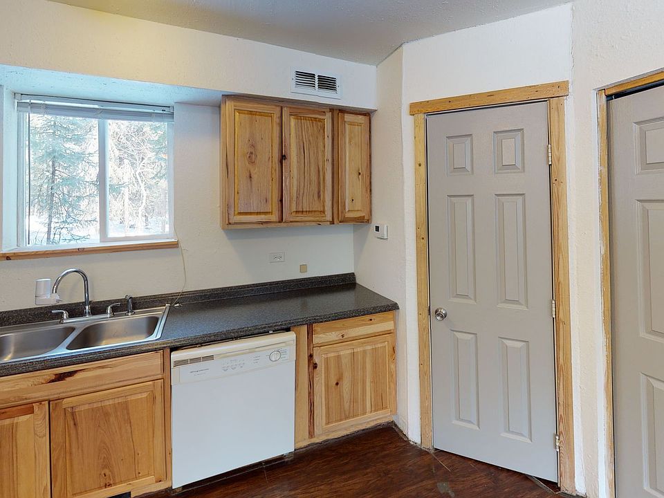 2nd image of 771 Rifle Rd #5
